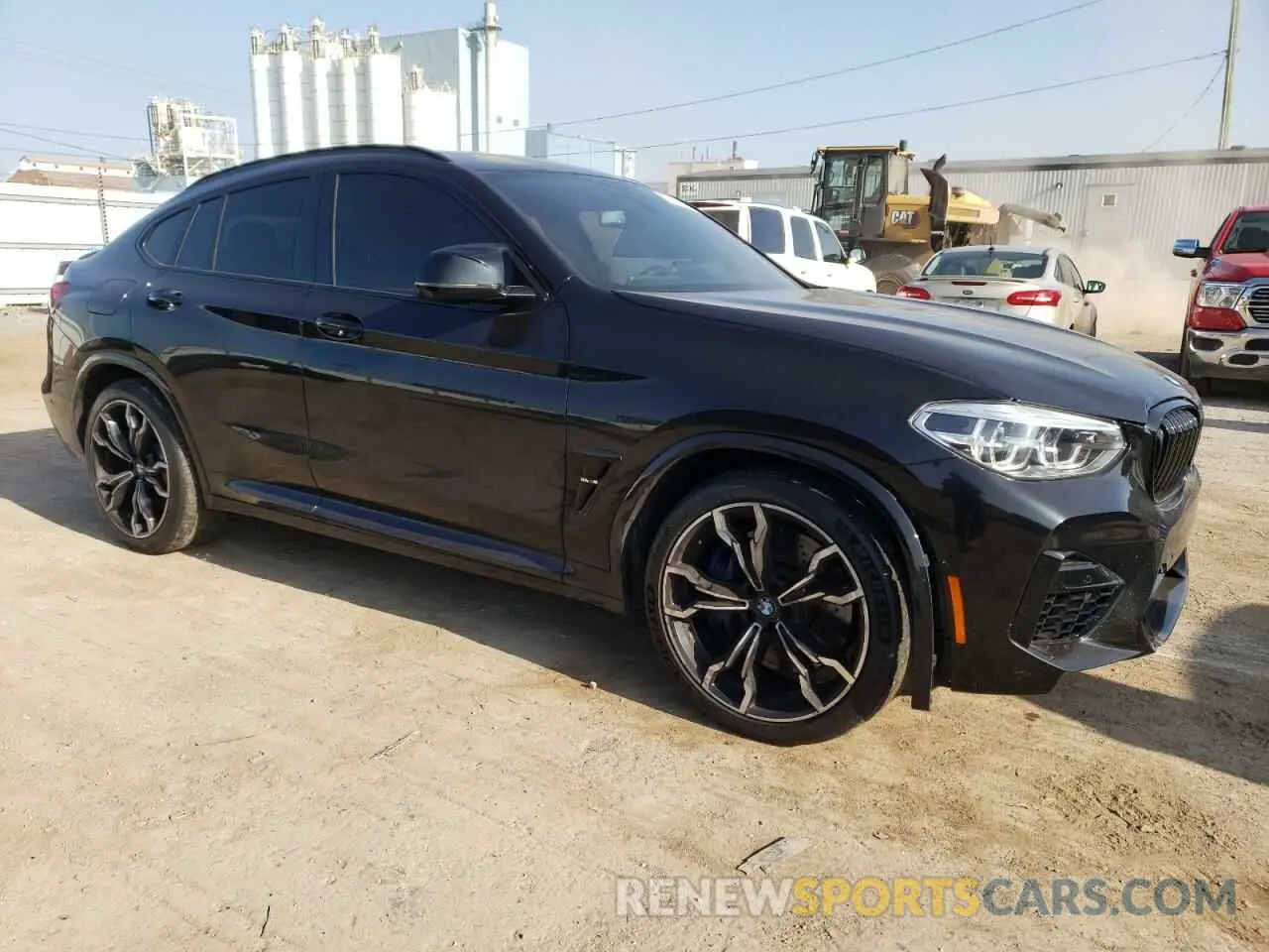 4 Photograph of a damaged car 5YMUJ0C07L9B74720 BMW X4 2020