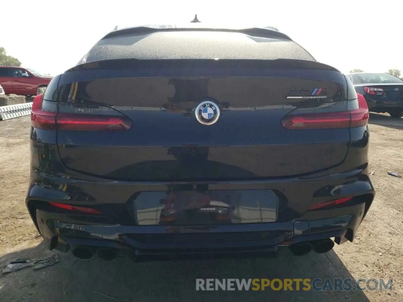 6 Photograph of a damaged car 5YMUJ0C07L9B74720 BMW X4 2020