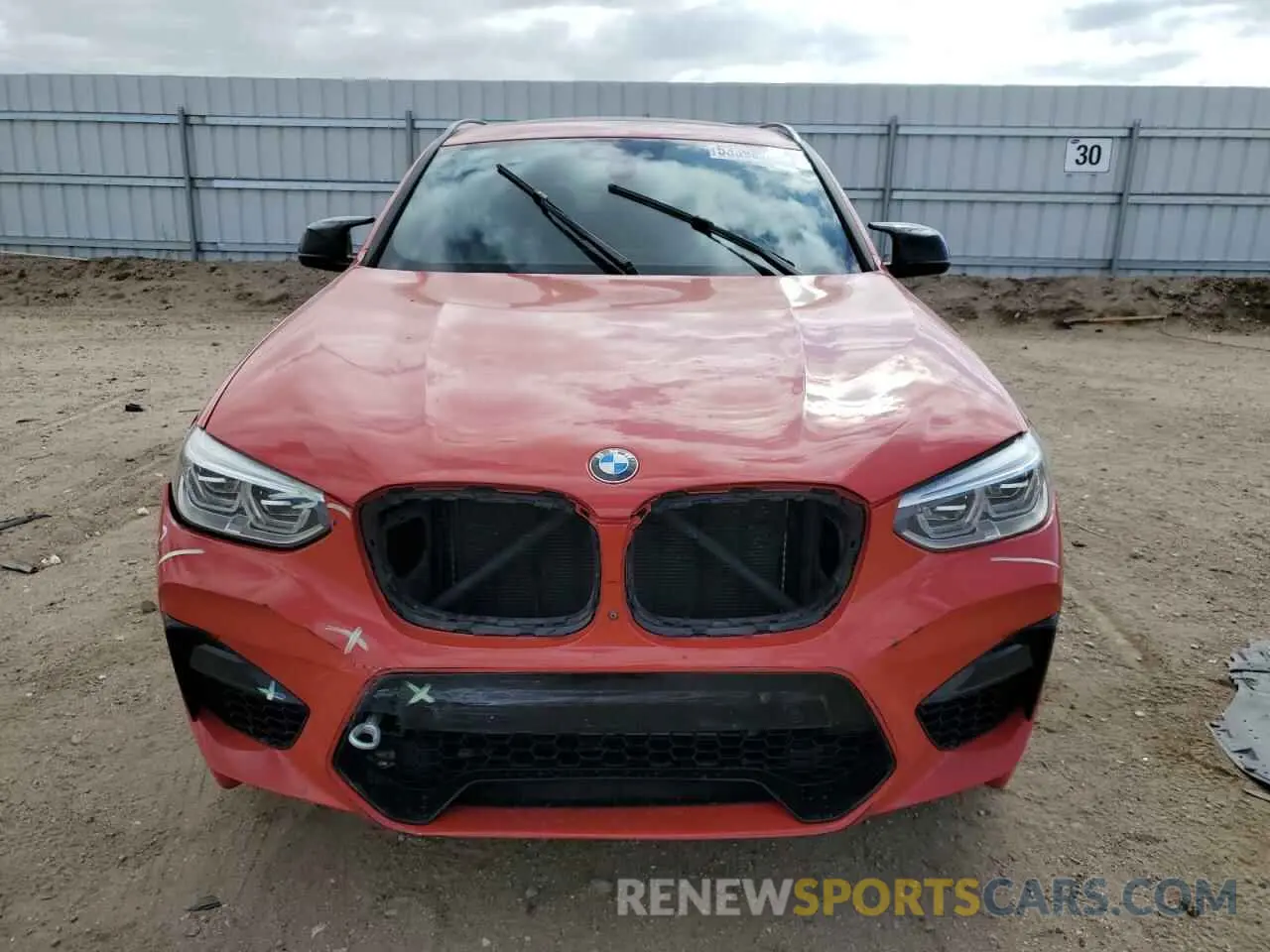5 Photograph of a damaged car 5YMUJ0C08LLU67316 BMW X4 2020