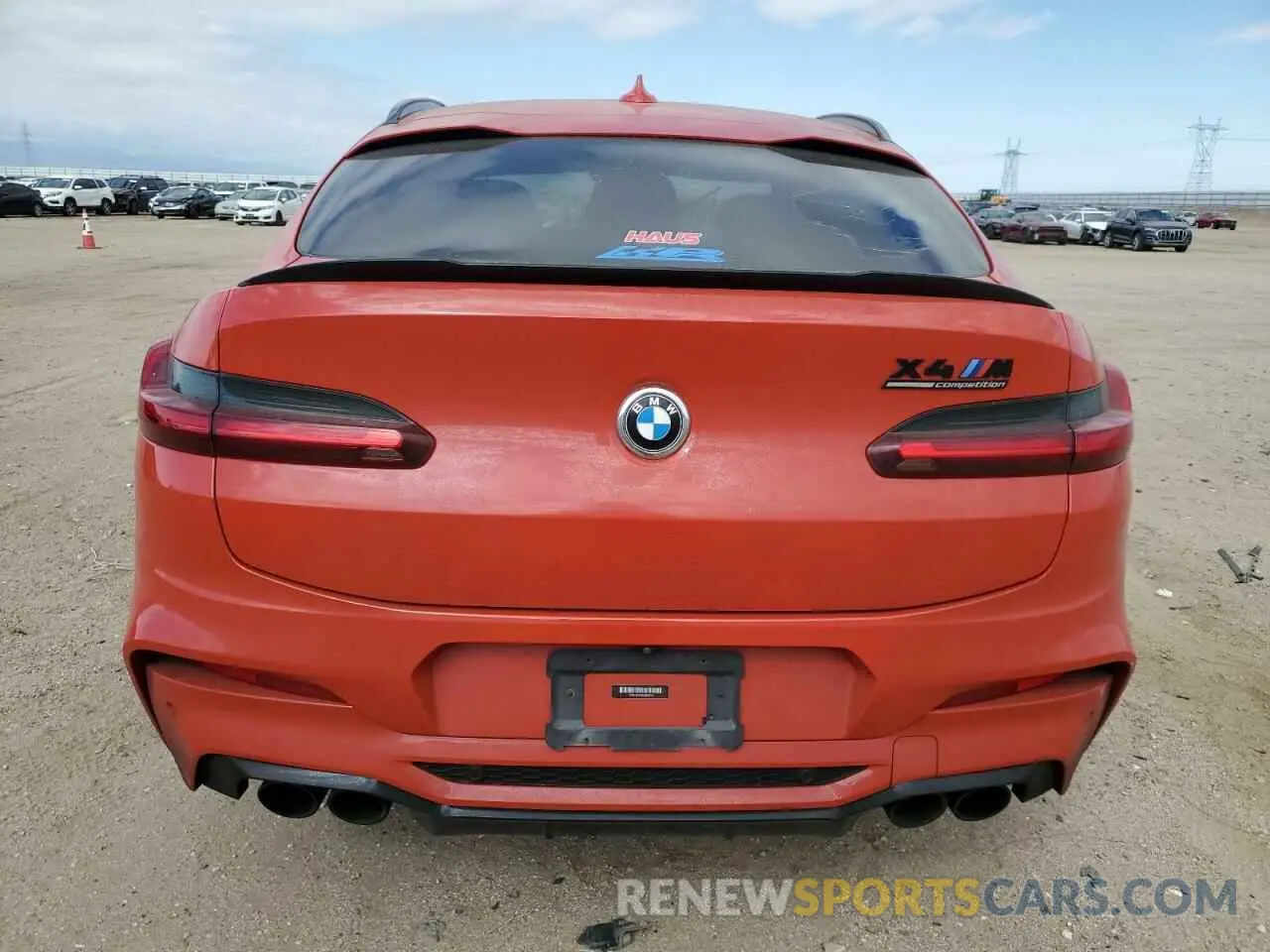 6 Photograph of a damaged car 5YMUJ0C08LLU67316 BMW X4 2020