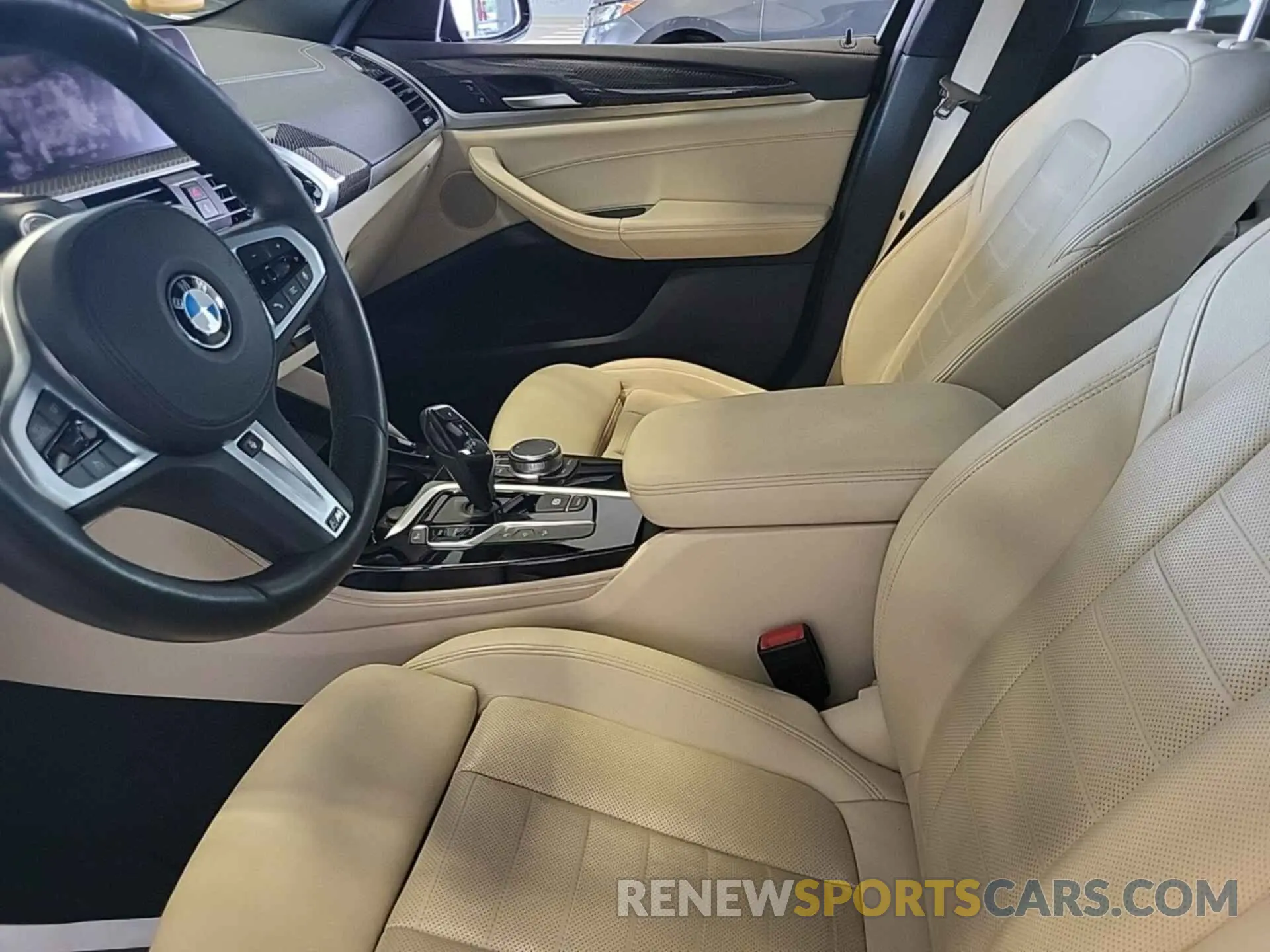 1 Photograph of a damaged car 5UX2V1C00M9E02003 BMW X4 2021