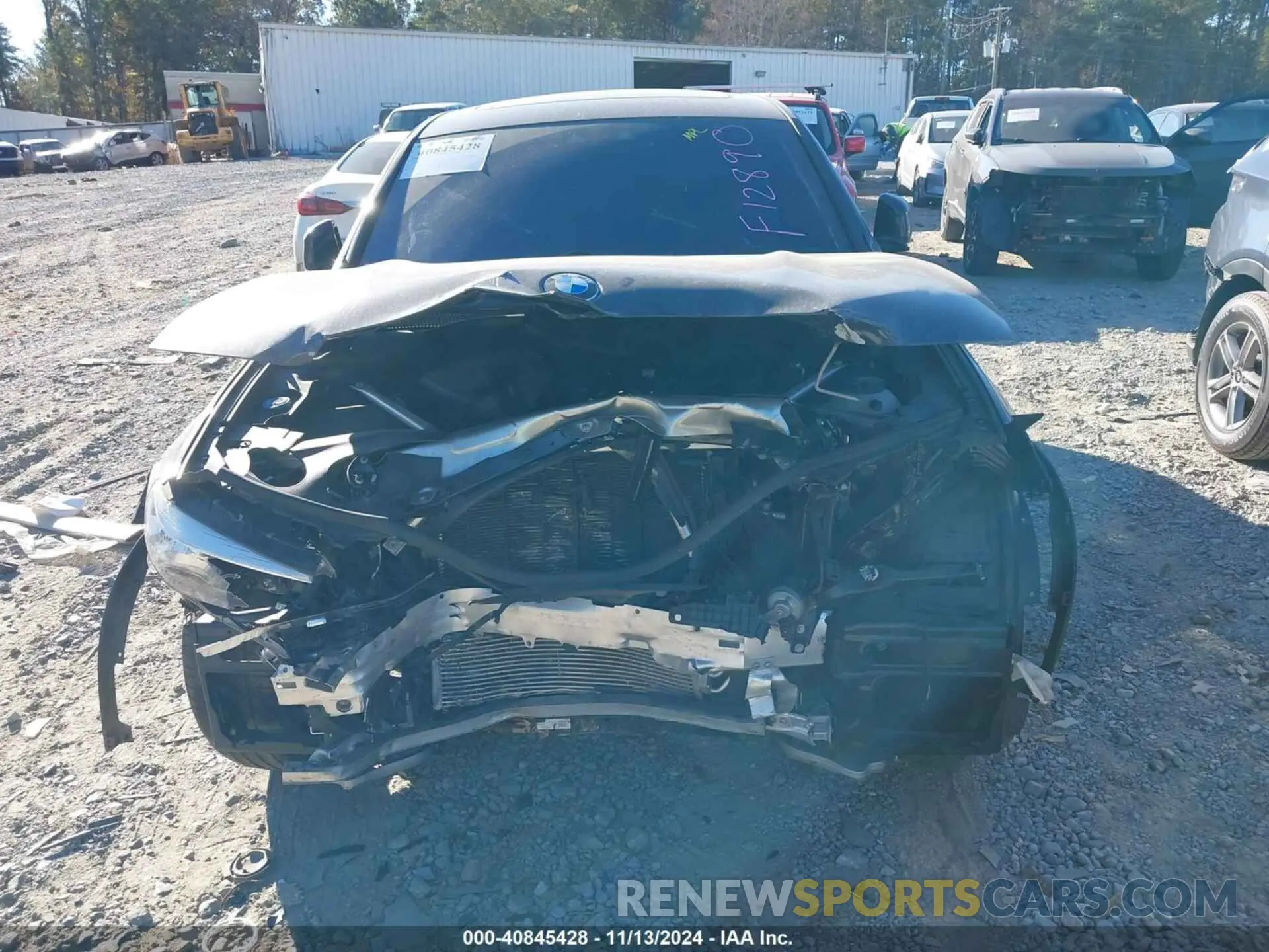 6 Photograph of a damaged car 5UX2V1C00M9F12890 BMW X4 2021
