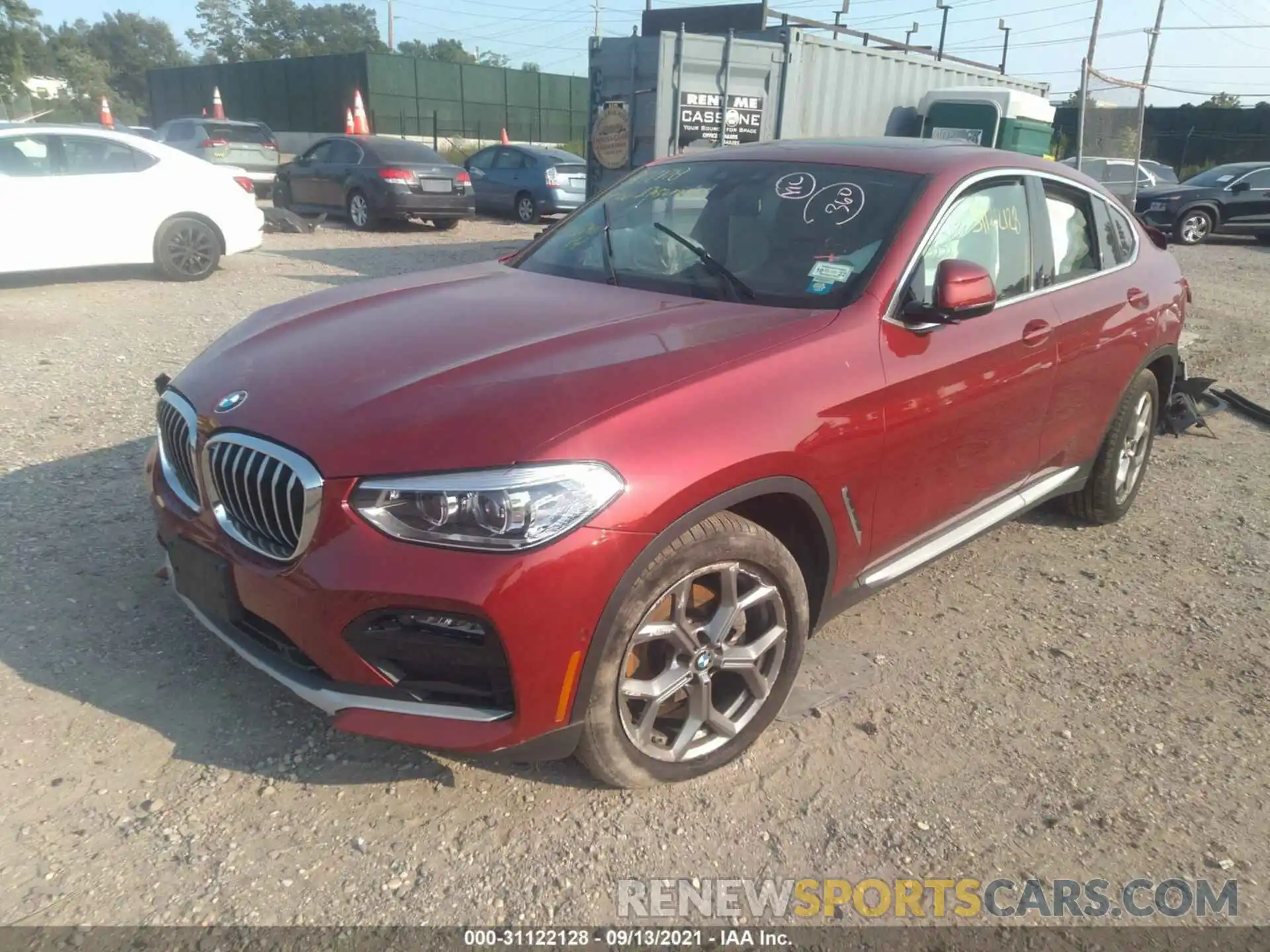 2 Photograph of a damaged car 5UX2V1C01M9E96554 BMW X4 2021