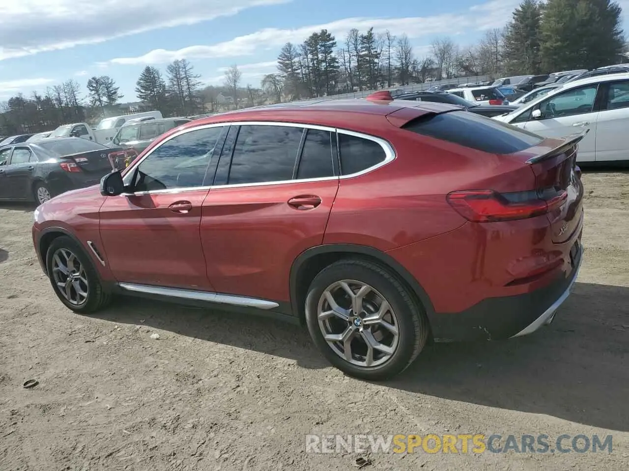 2 Photograph of a damaged car 5UX2V1C01M9F54470 BMW X4 2021