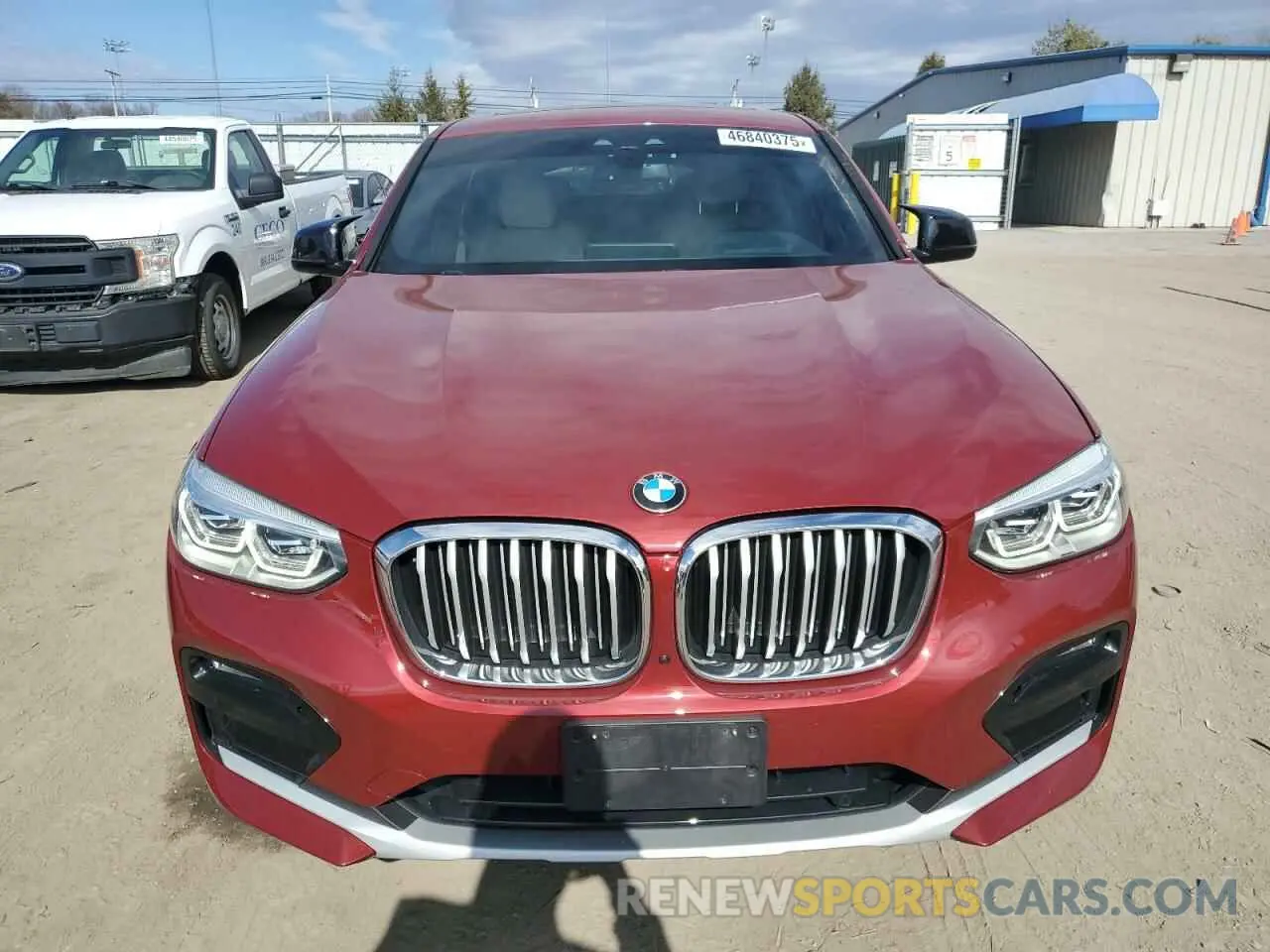 5 Photograph of a damaged car 5UX2V1C01M9F54470 BMW X4 2021