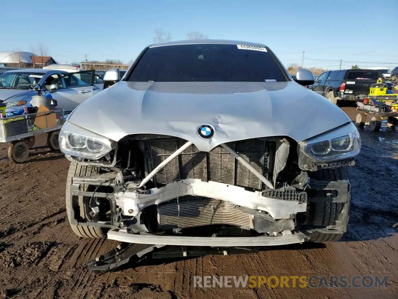 5 Photograph of a damaged car 5UX2V1C01M9G92011 BMW X4 2021