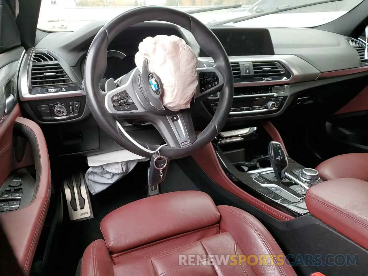 8 Photograph of a damaged car 5UX2V1C01M9H50957 BMW X4 2021