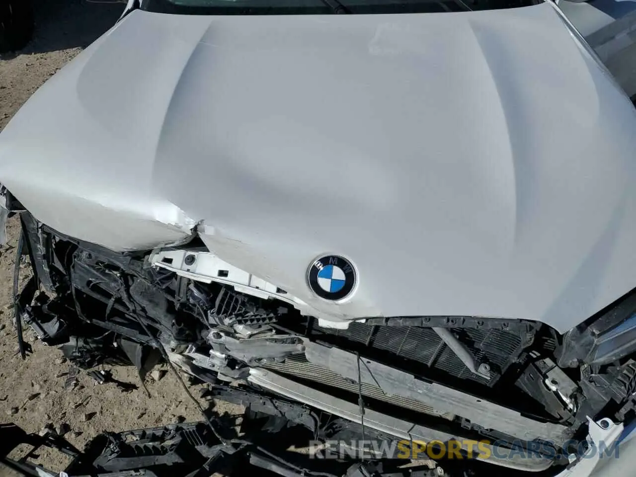 11 Photograph of a damaged car 5UX2V1C02M9E78161 BMW X4 2021