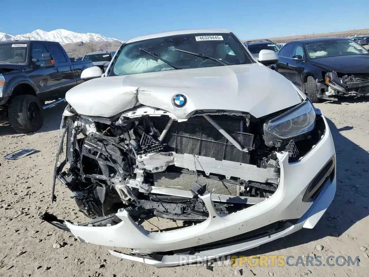5 Photograph of a damaged car 5UX2V1C02M9E78161 BMW X4 2021