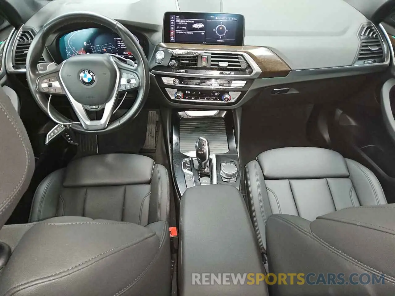 8 Photograph of a damaged car 5UX2V1C04M9E94765 BMW X4 2021