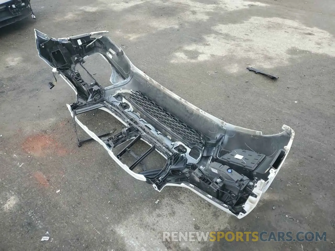 13 Photograph of a damaged car 5UX2V1C04M9H88652 BMW X4 2021