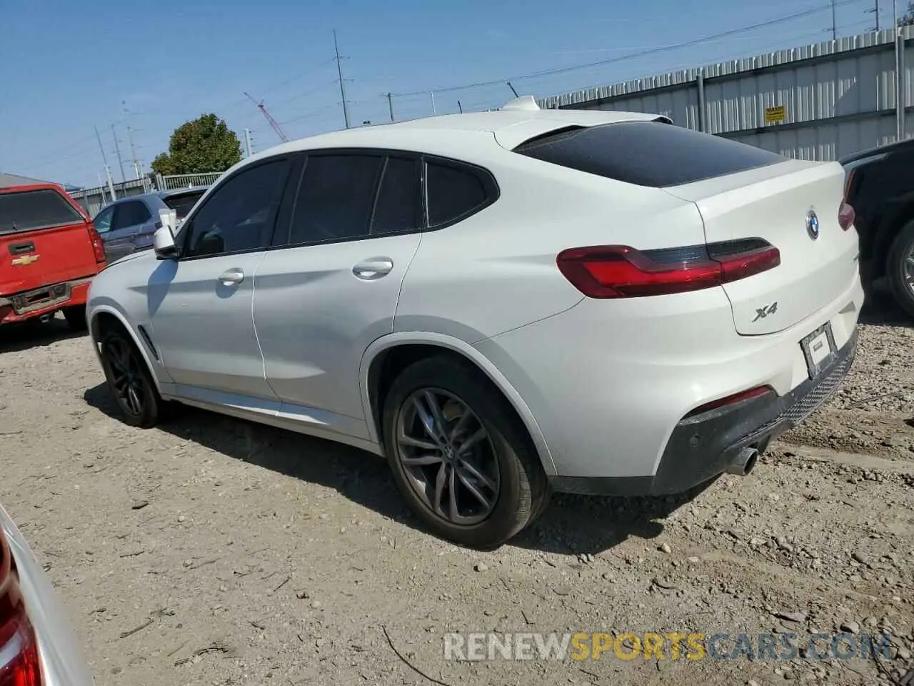 2 Photograph of a damaged car 5UX2V1C04M9H89087 BMW X4 2021