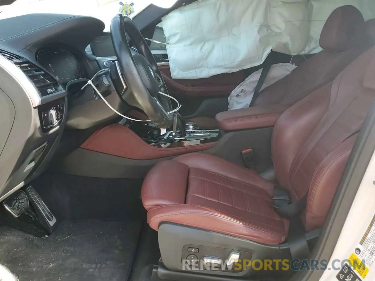7 Photograph of a damaged car 5UX2V1C04M9H89087 BMW X4 2021