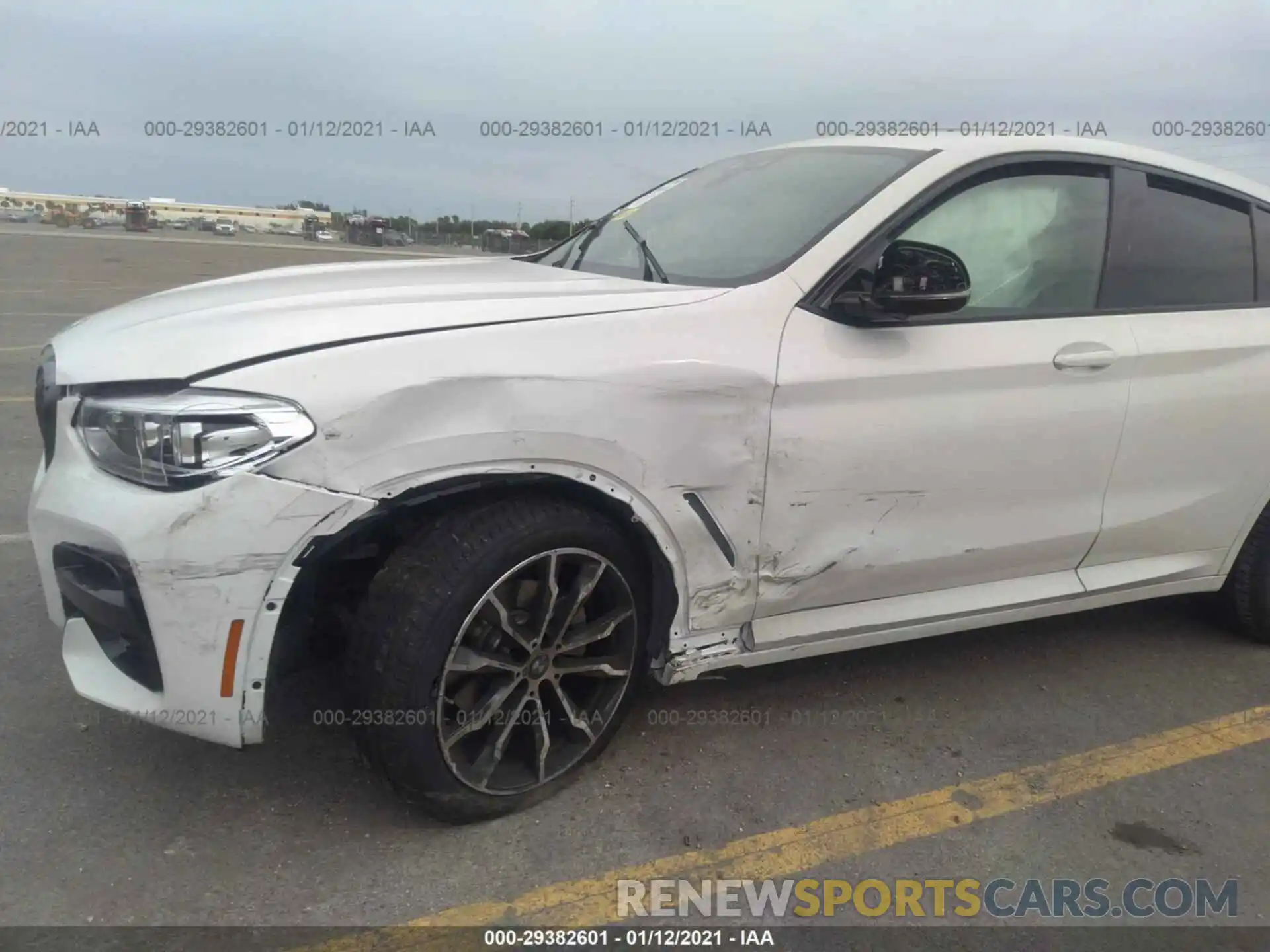 6 Photograph of a damaged car 5UX2V1C07M9E11099 BMW X4 2021