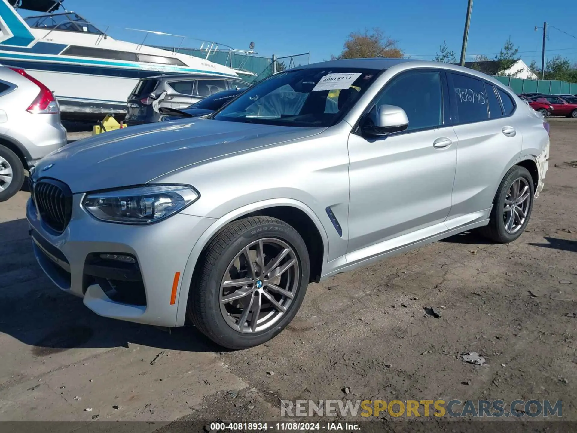 2 Photograph of a damaged car 5UX2V1C07M9F36930 BMW X4 2021