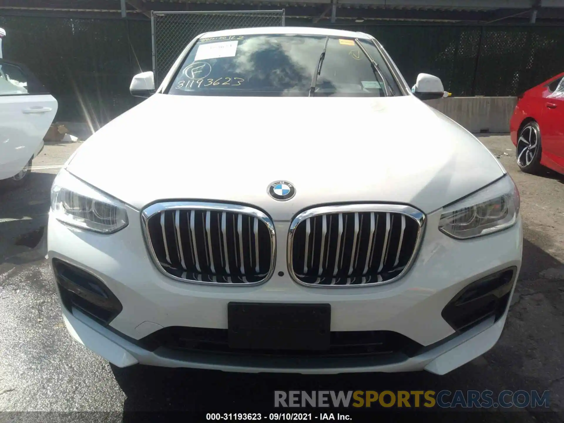 6 Photograph of a damaged car 5UX2V1C08M9F45121 BMW X4 2021