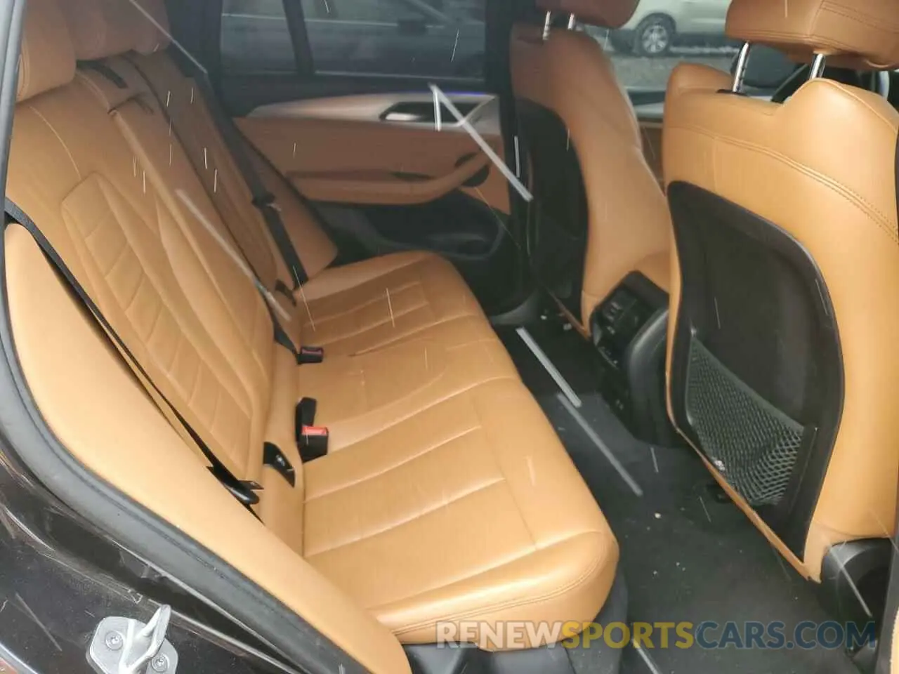 11 Photograph of a damaged car 5UX2V1C09M9E03649 BMW X4 2021