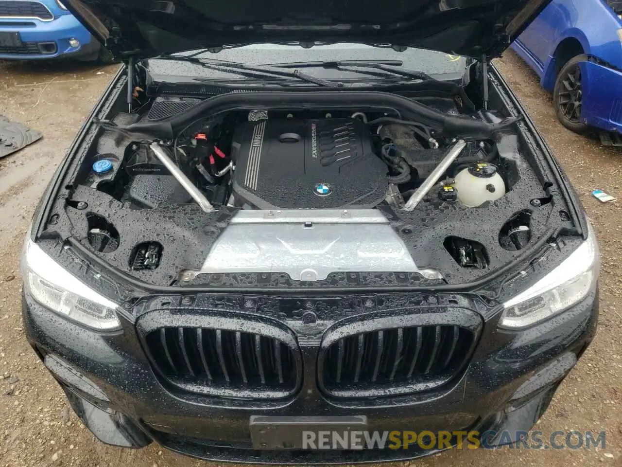 11 Photograph of a damaged car 5UX2V5C00M9H95699 BMW X4 2021