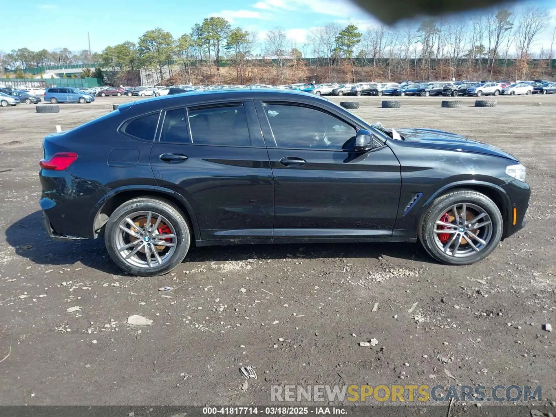 13 Photograph of a damaged car 5UX2V5C03M9H54824 BMW X4 2021
