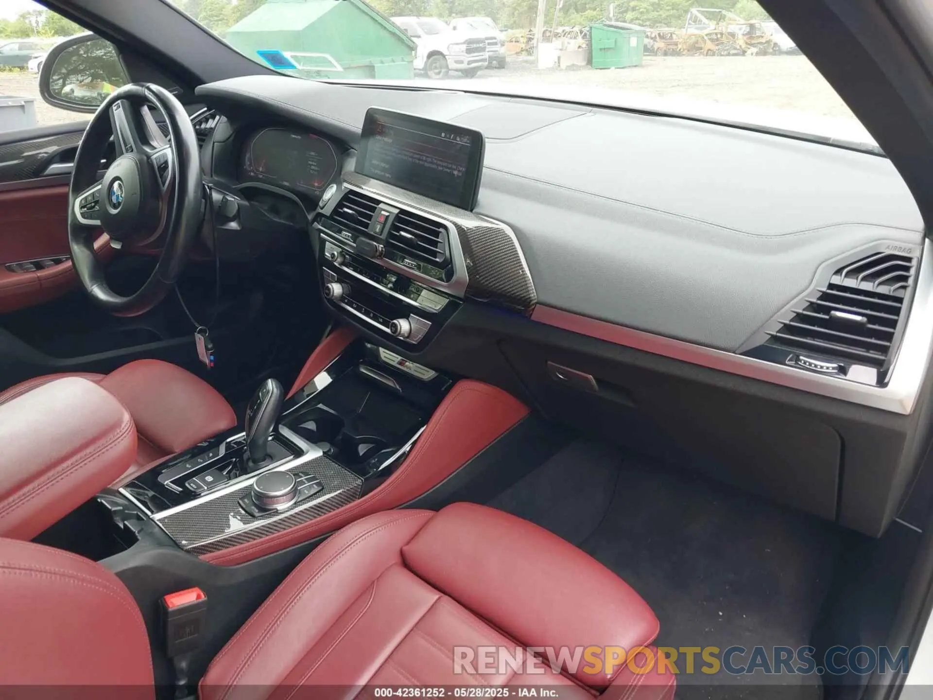 5 Photograph of a damaged car 5UX2V5C05M9H42920 BMW X4 2021