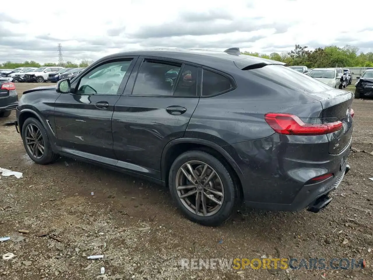 2 Photograph of a damaged car 5UX2V5C0XM9F04867 BMW X4 2021