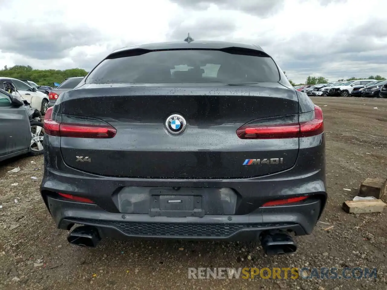 6 Photograph of a damaged car 5UX2V5C0XM9F04867 BMW X4 2021