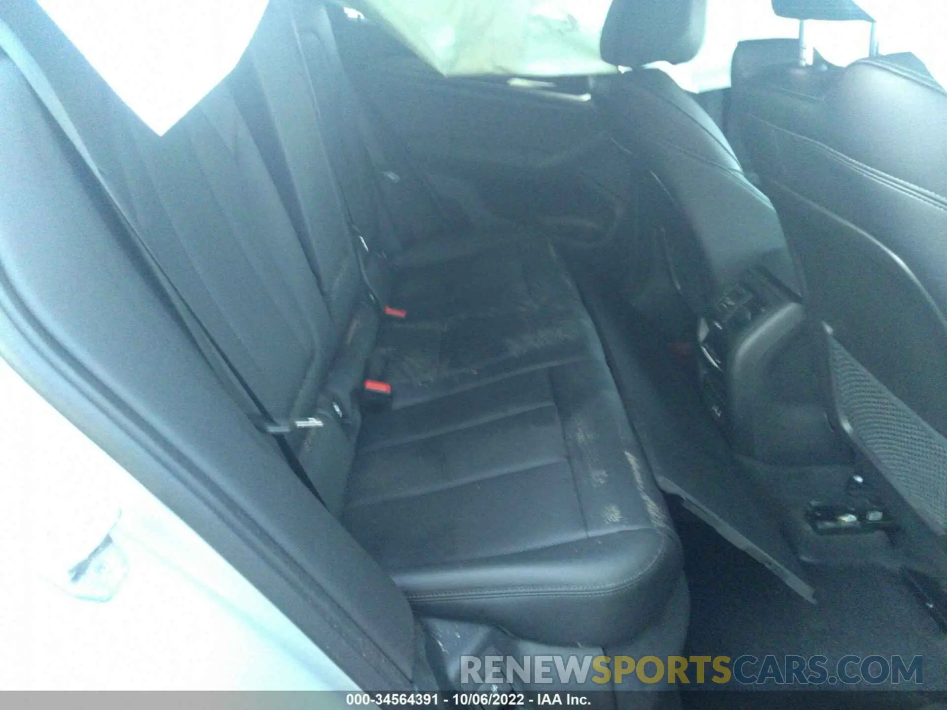 8 Photograph of a damaged car 5UX33DT00N9J60324 BMW X4 2022