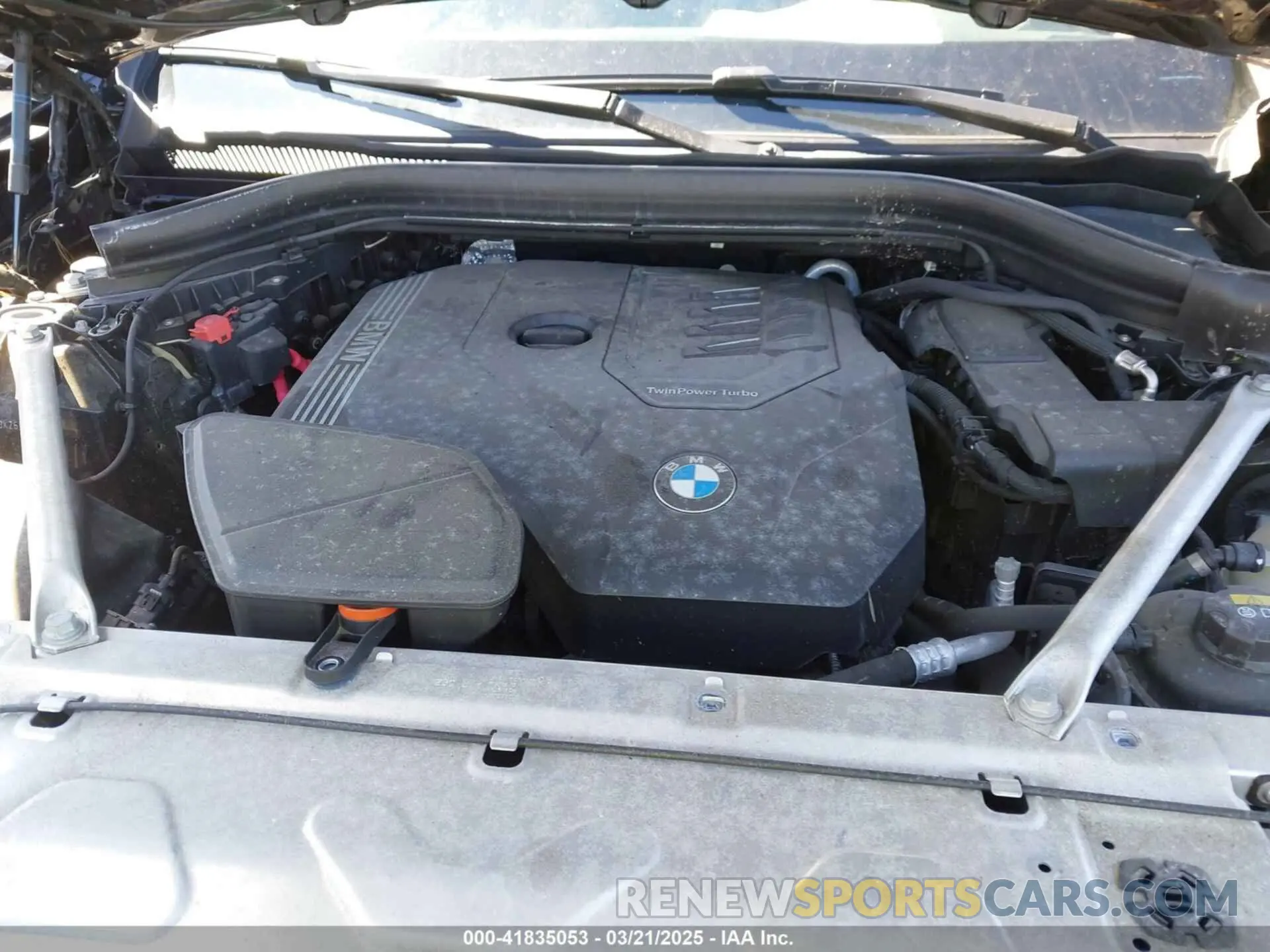 10 Photograph of a damaged car 5UX33DT01N9K26959 BMW X4 2022
