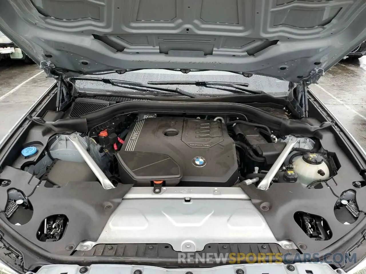 12 Photograph of a damaged car 5UX33DT01N9K75935 BMW X4 2022