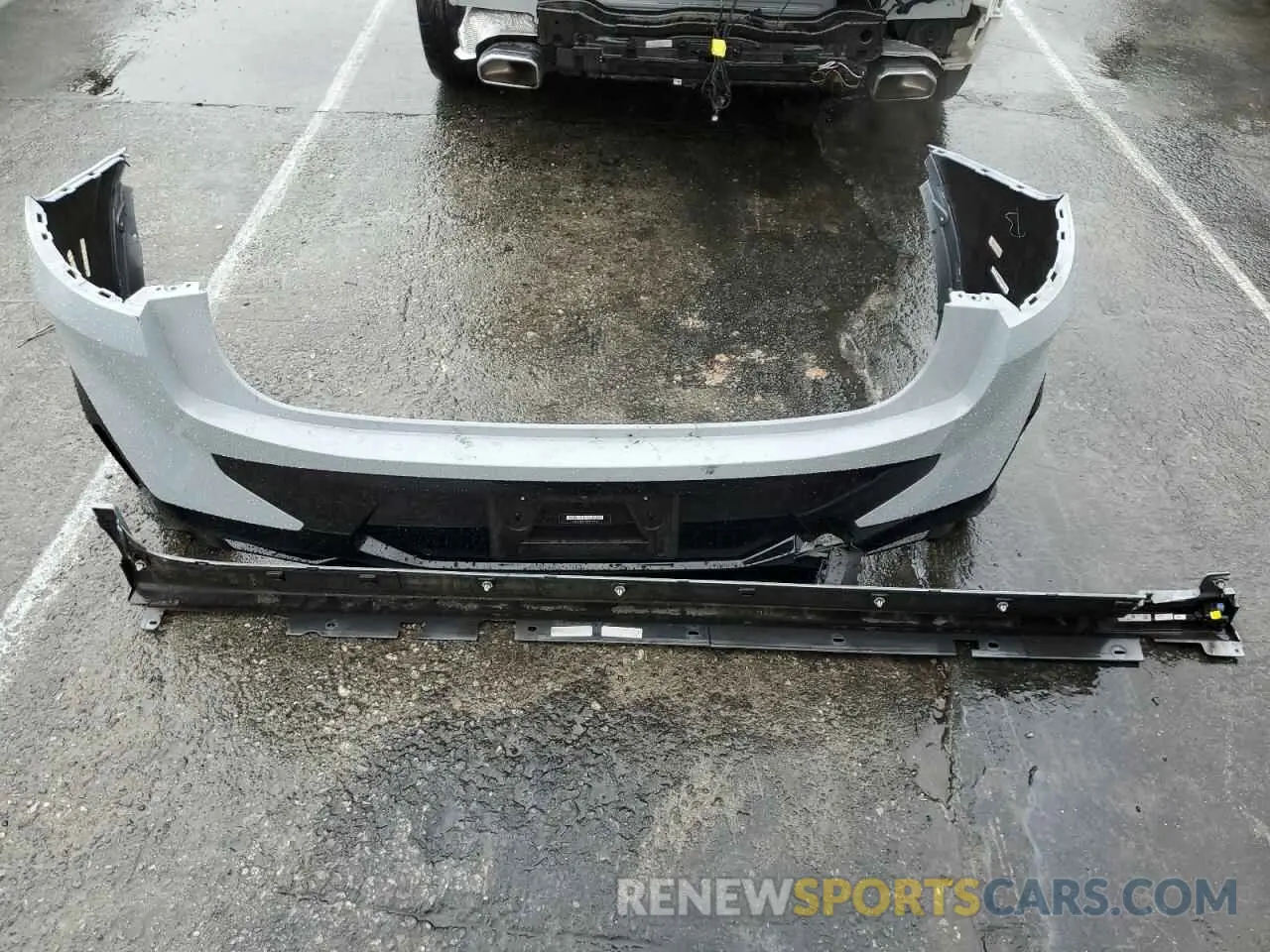 13 Photograph of a damaged car 5UX33DT01N9K75935 BMW X4 2022