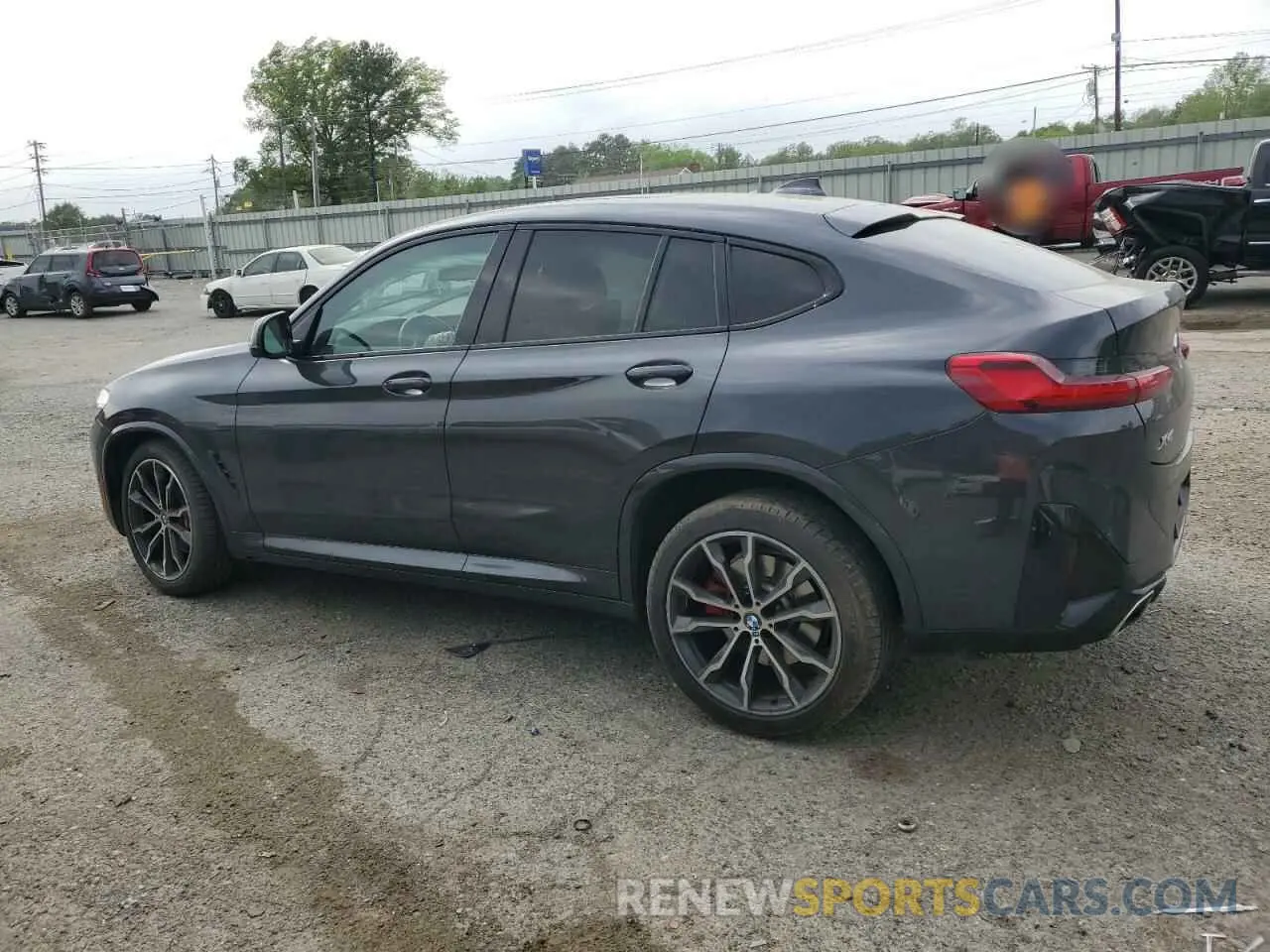 2 Photograph of a damaged car 5UX33DT02N9J01520 BMW X4 2022