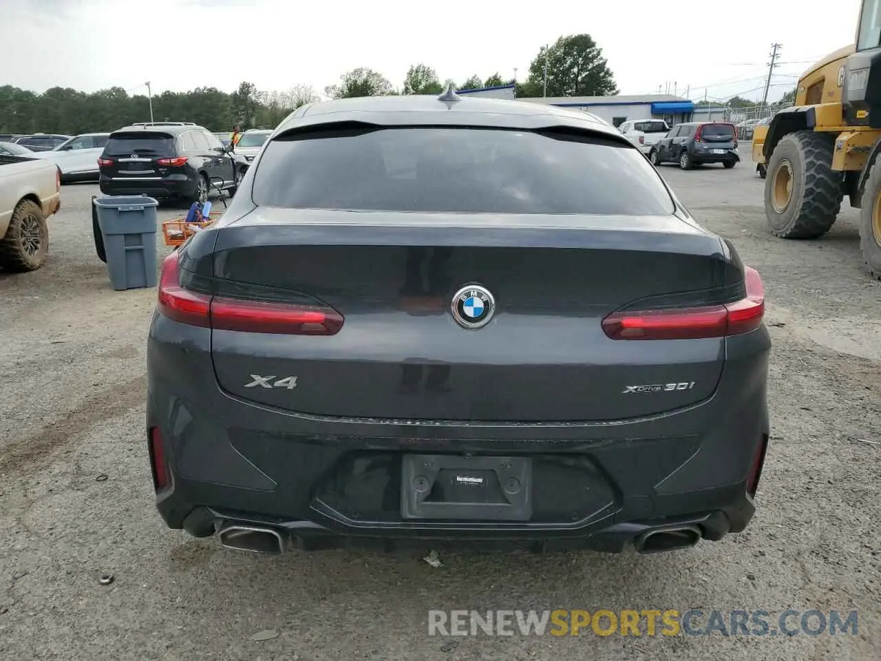 6 Photograph of a damaged car 5UX33DT02N9J01520 BMW X4 2022