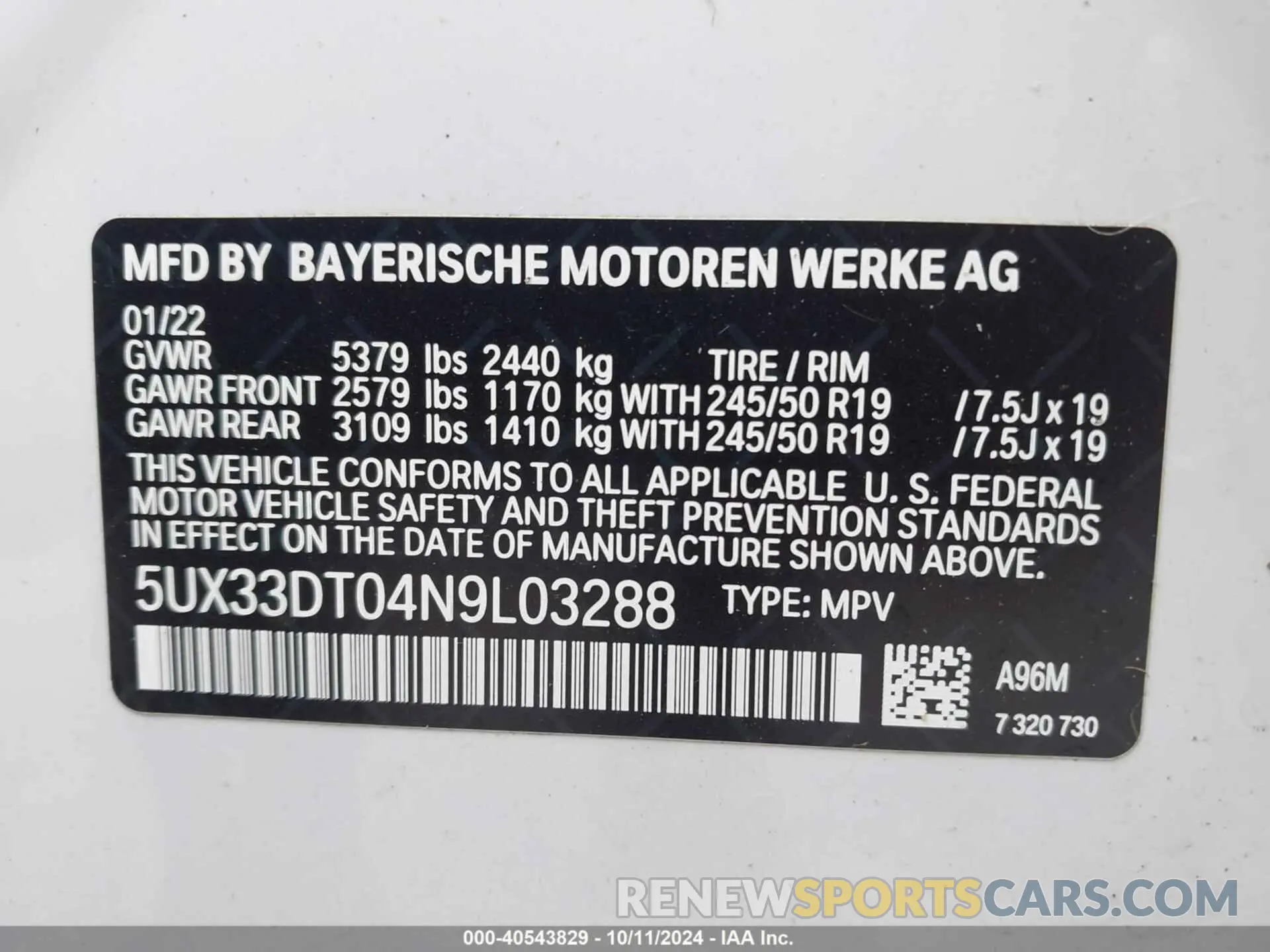 9 Photograph of a damaged car 5UX33DT04N9L03288 BMW X4 2022