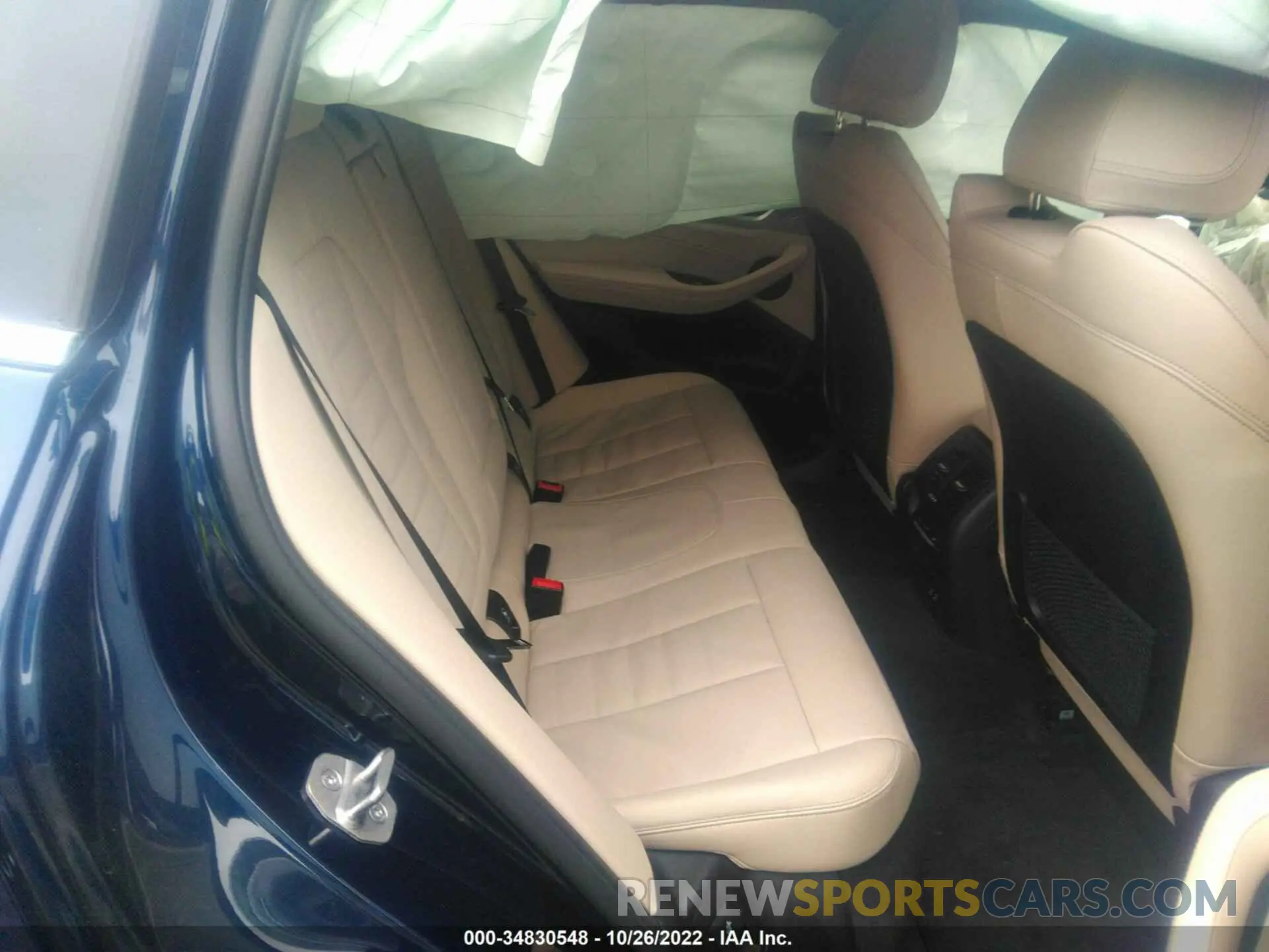 8 Photograph of a damaged car 5UX33DT04N9M15380 BMW X4 2022