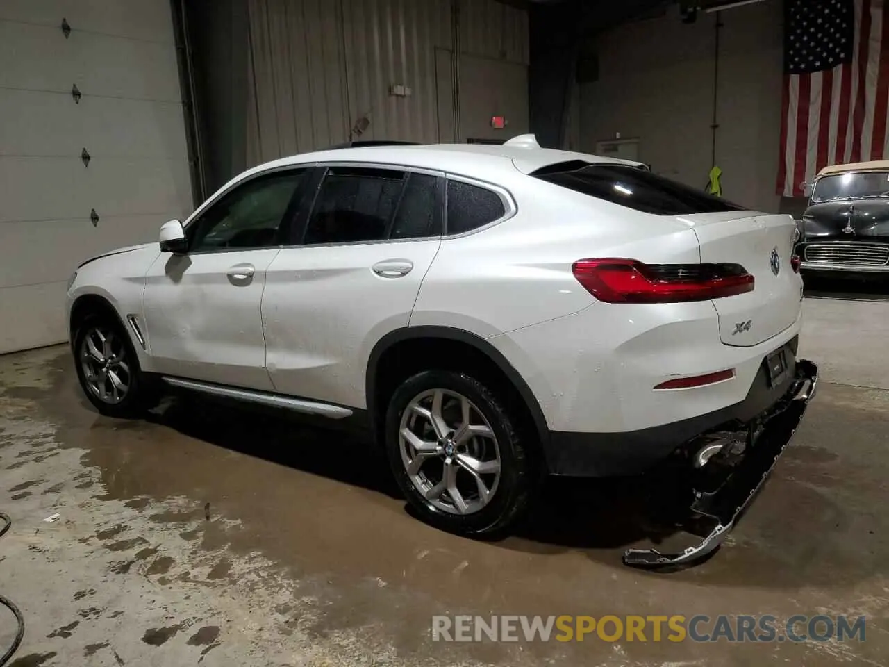 2 Photograph of a damaged car 5UX33DT05N9J34723 BMW X4 2022