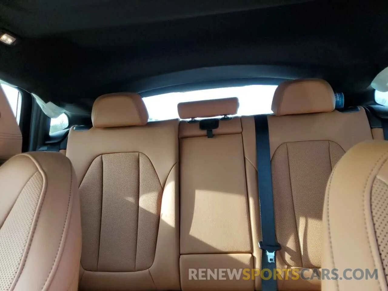 10 Photograph of a damaged car 5UX33DT05N9K73718 BMW X4 2022