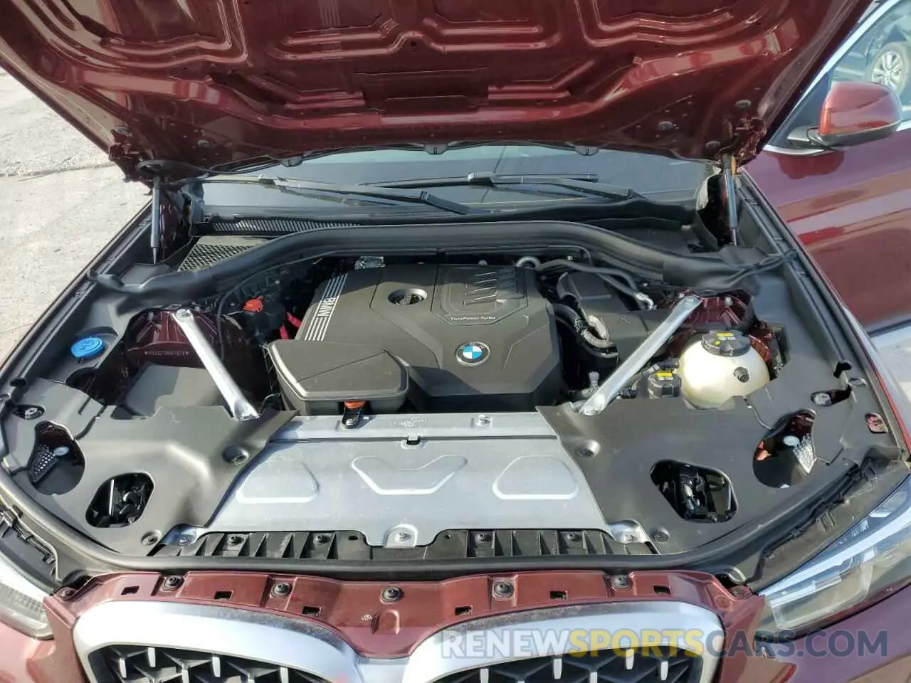 12 Photograph of a damaged car 5UX33DT05N9K73718 BMW X4 2022