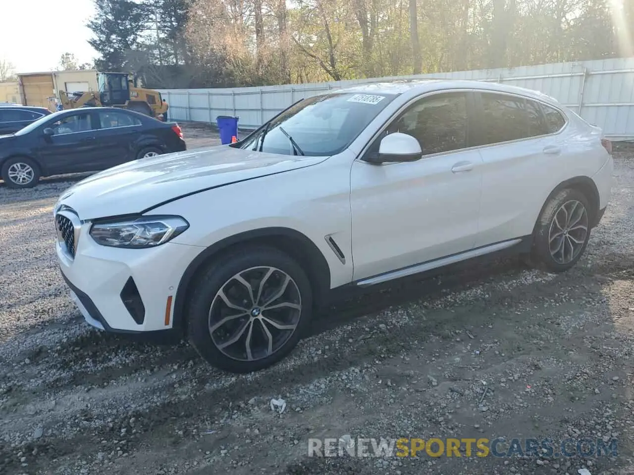 1 Photograph of a damaged car 5UX33DT06N9K82587 BMW X4 2022