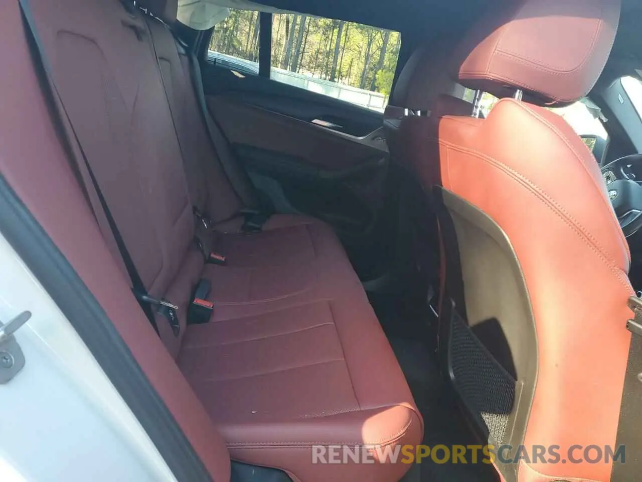 11 Photograph of a damaged car 5UX33DT06N9K82587 BMW X4 2022