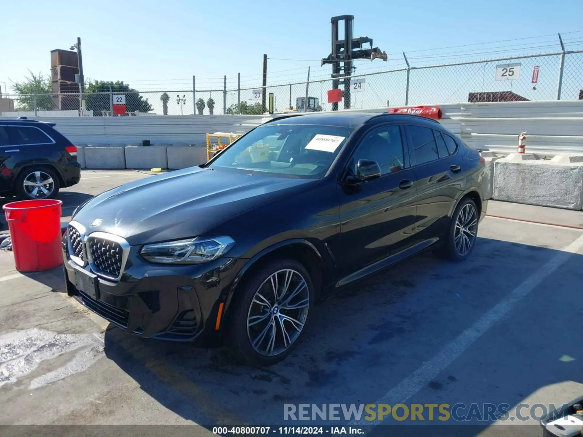 2 Photograph of a damaged car 5UX33DT07N9L78311 BMW X4 2022