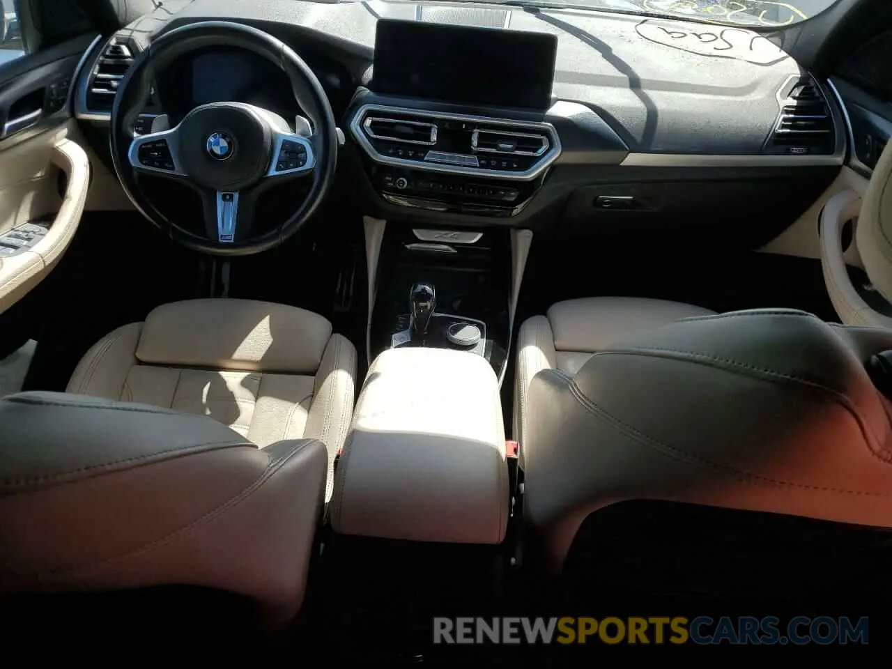 8 Photograph of a damaged car 5UX33DT08N9K53947 BMW X4 2022