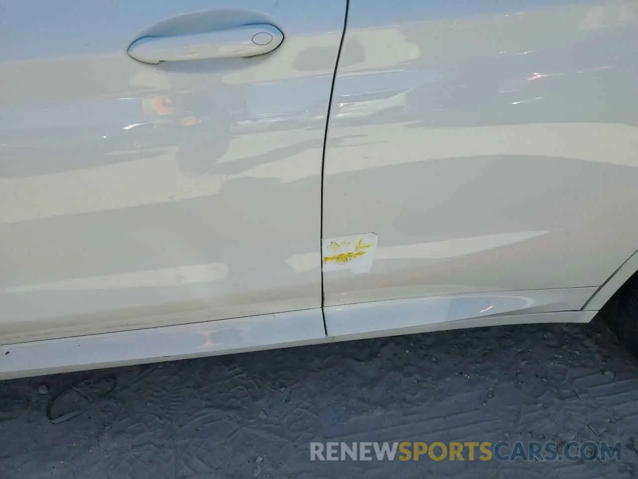 13 Photograph of a damaged car 5UX33DT08N9K73406 BMW X4 2022