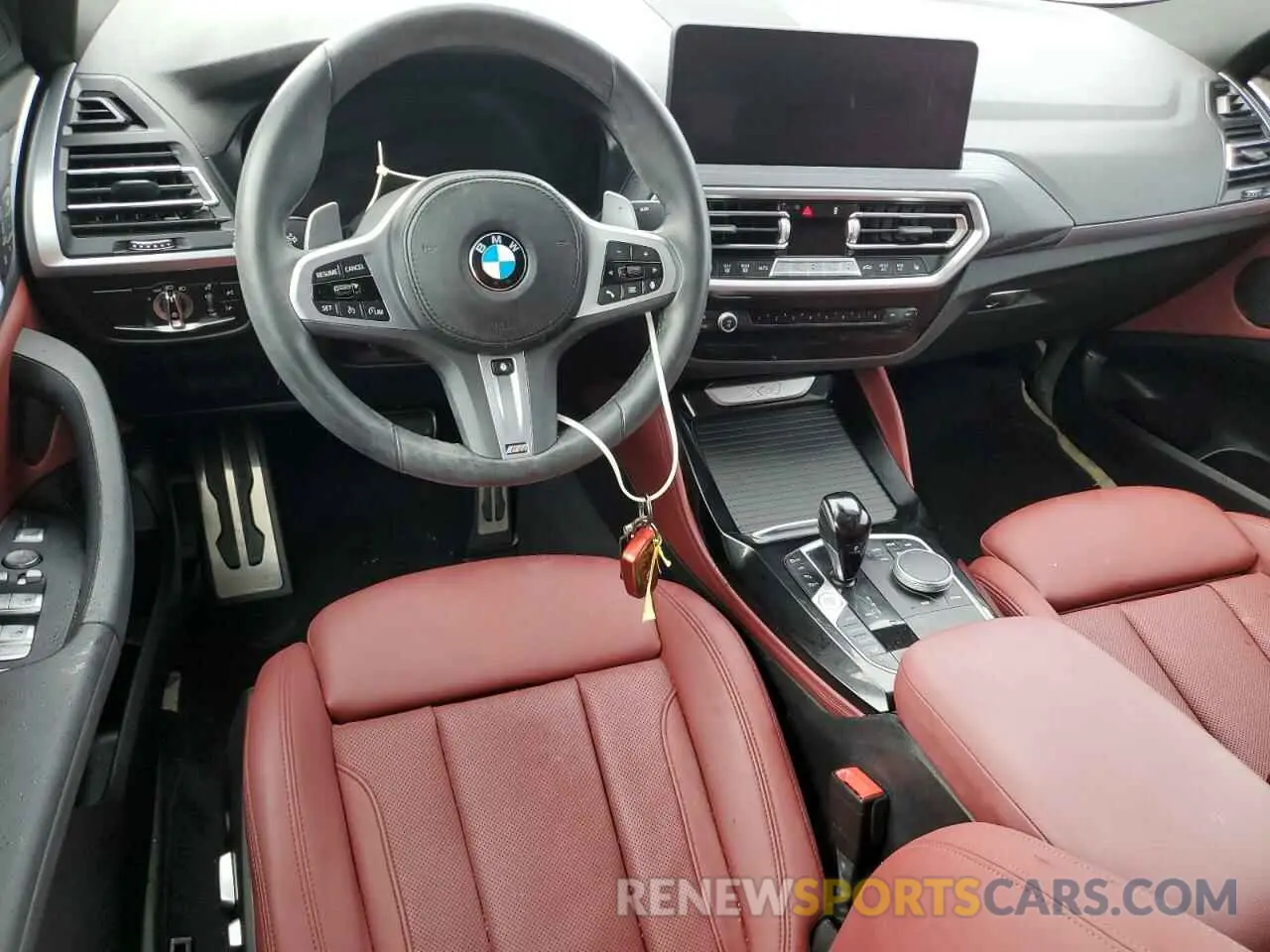 8 Photograph of a damaged car 5UX33DT08N9K73406 BMW X4 2022