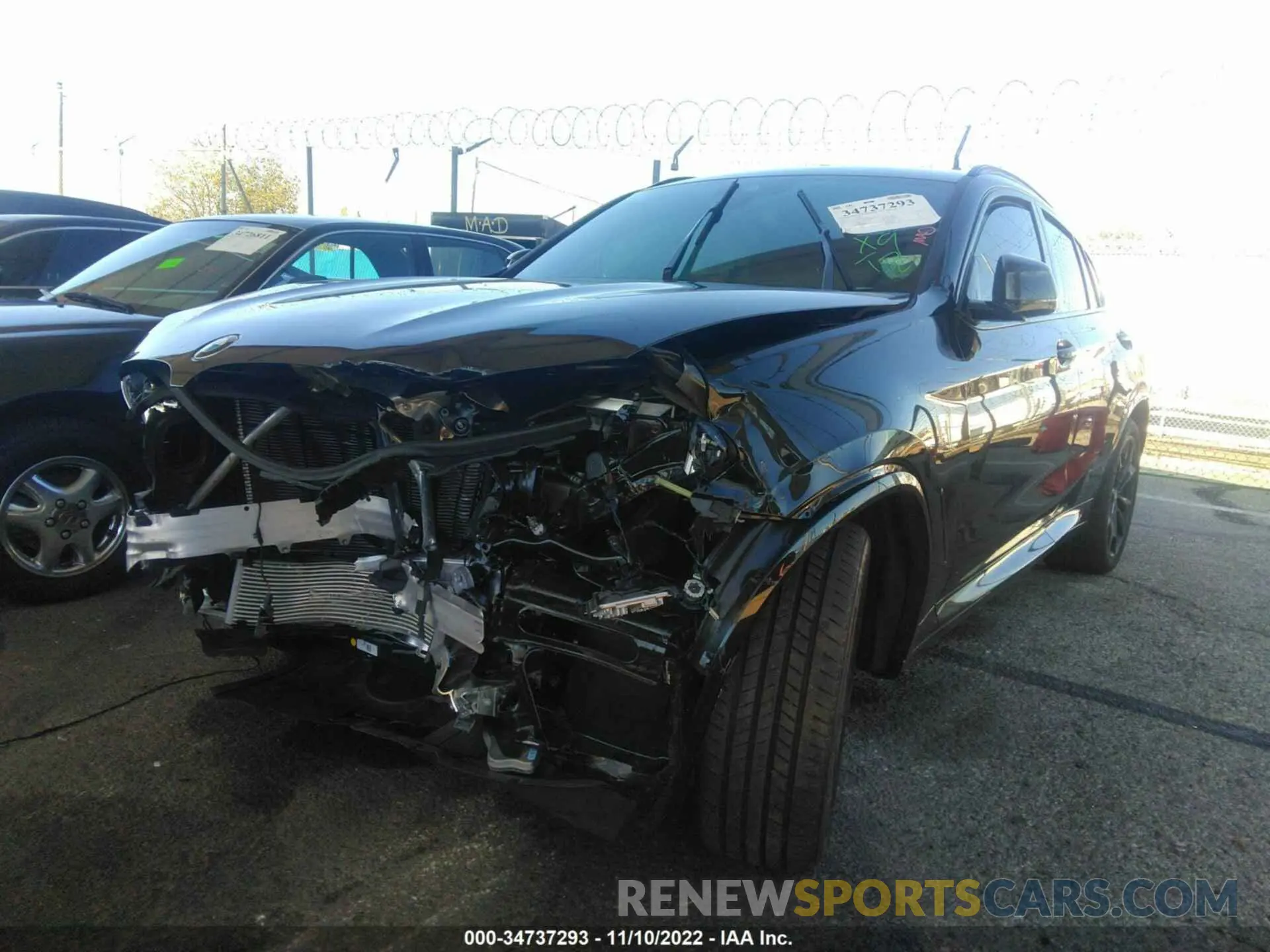 2 Photograph of a damaged car 5UX33DT09N9J01594 BMW X4 2022