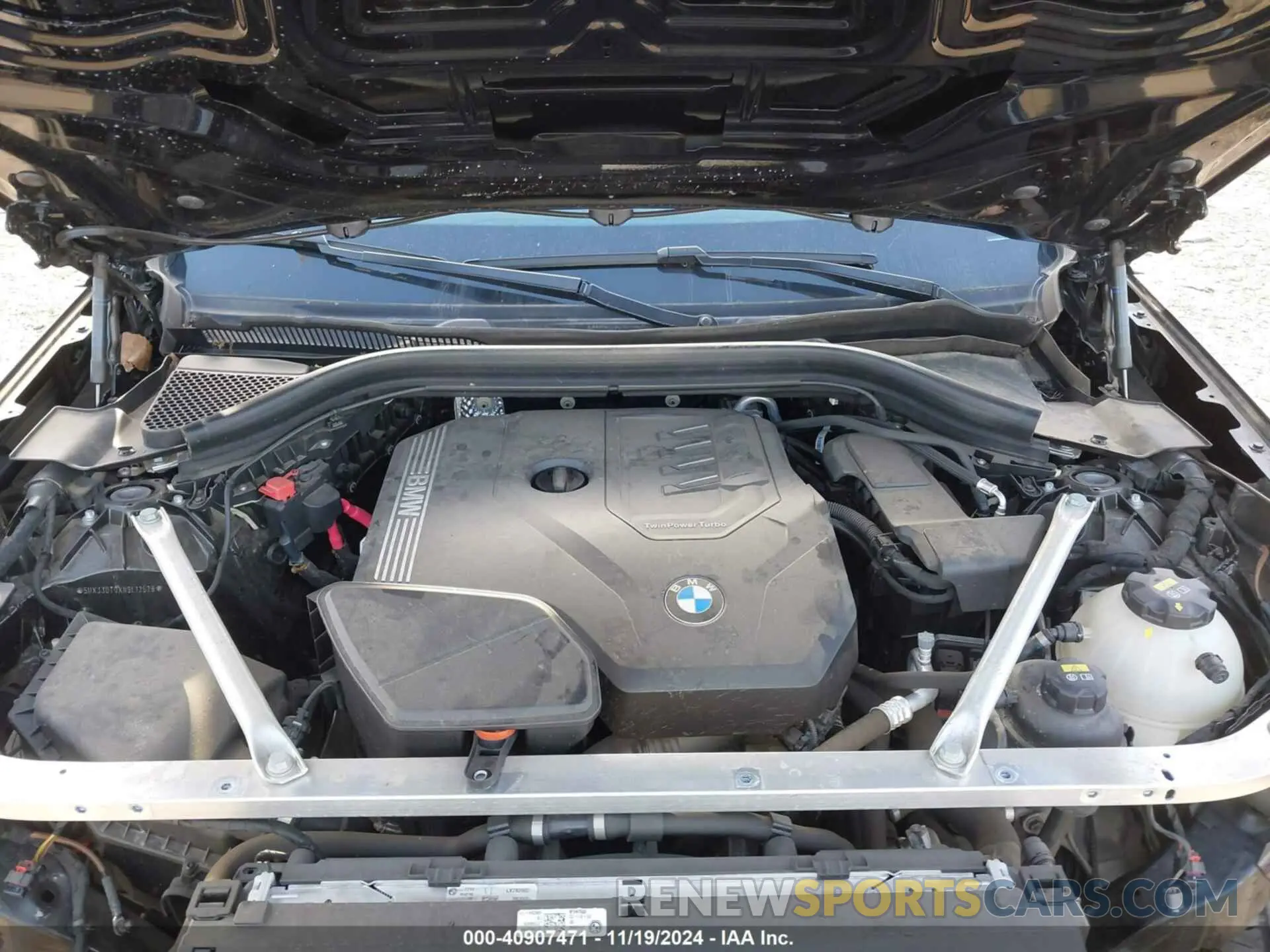 10 Photograph of a damaged car 5UX33DT0XN9L12528 BMW X4 2022