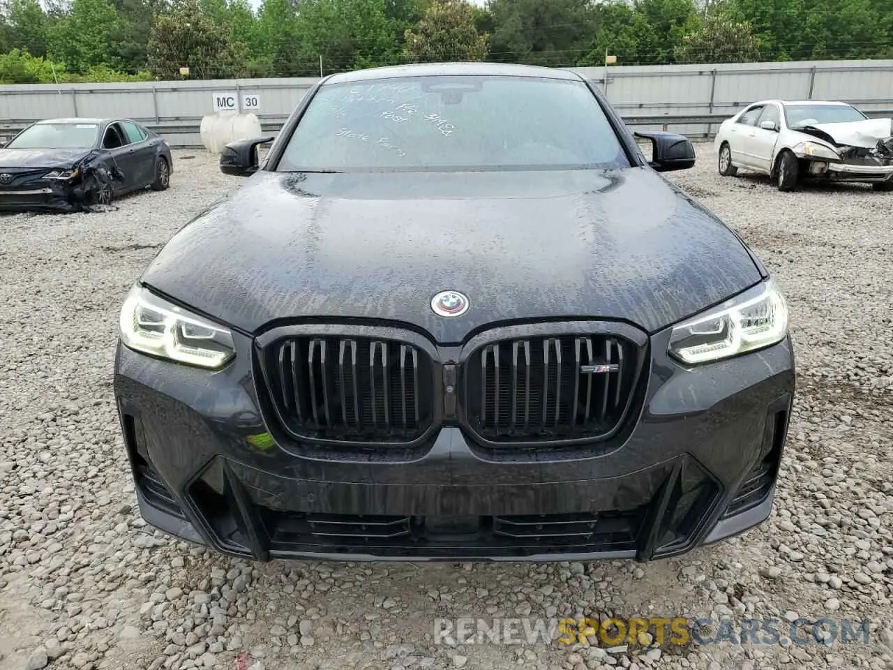 5 Photograph of a damaged car 5UX43DT00N9M50941 BMW X4 2022