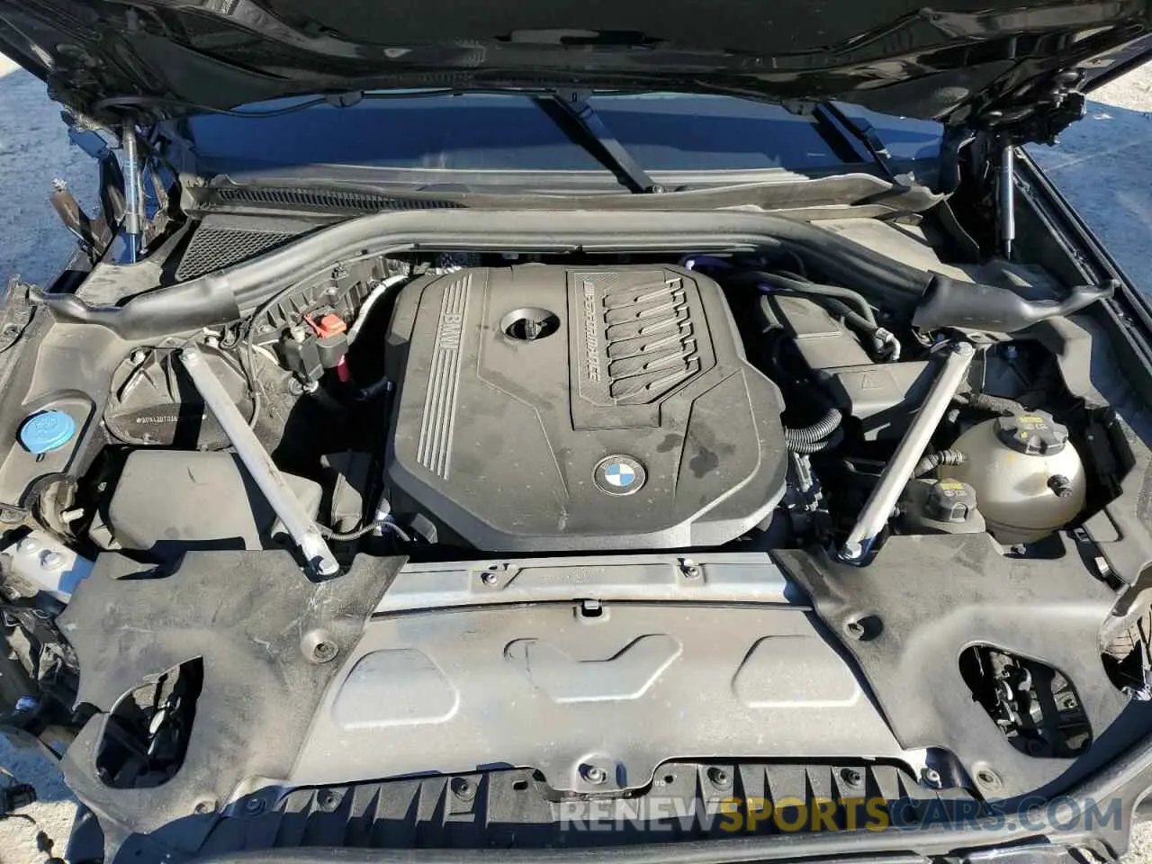 12 Photograph of a damaged car 5UX43DT03N9K31827 BMW X4 2022