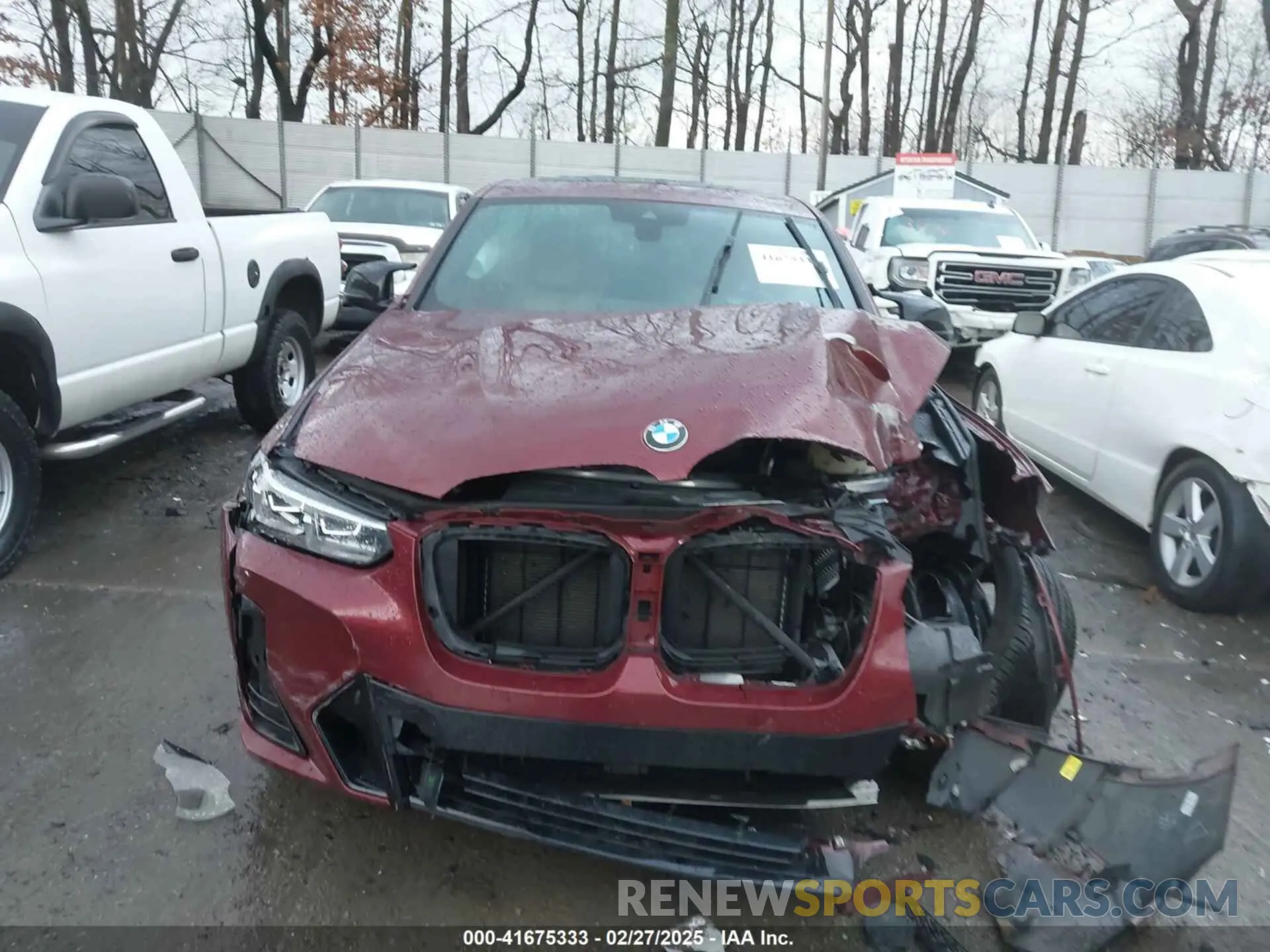13 Photograph of a damaged car 5UX43DT09N9J96761 BMW X4 2022