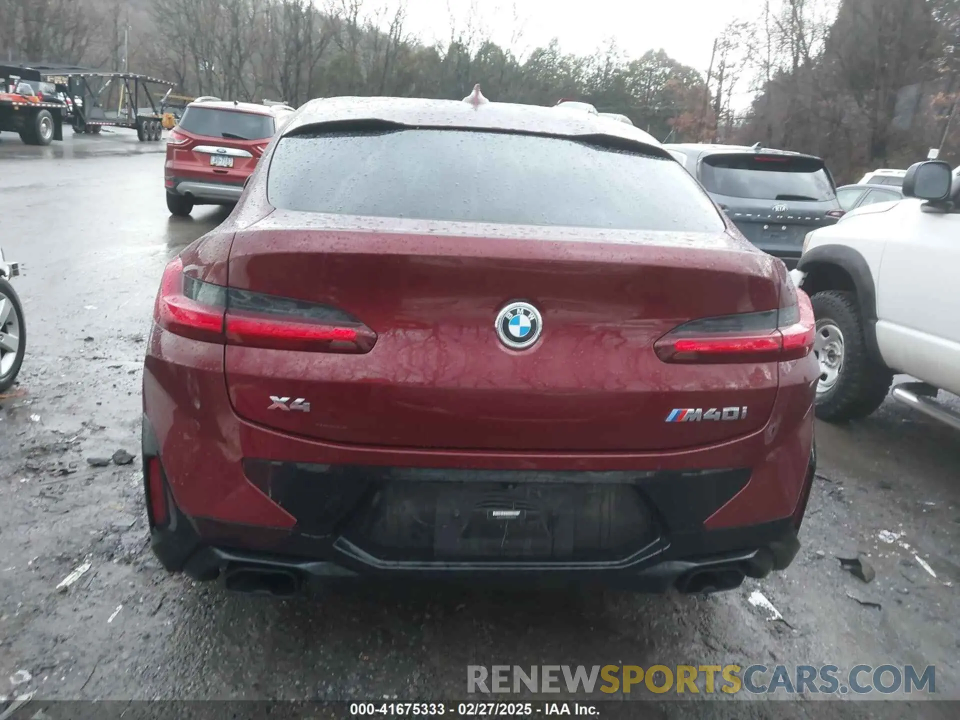 17 Photograph of a damaged car 5UX43DT09N9J96761 BMW X4 2022