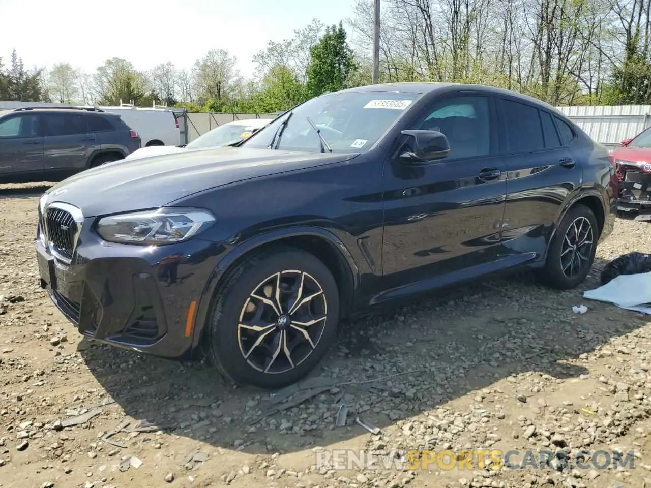 1 Photograph of a damaged car 5UX43DT09N9L03713 BMW X4 2022